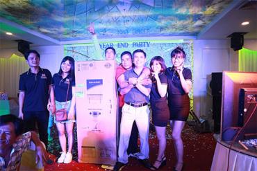 Tiệc tất niên quốc tế việt & trần nhân jp.